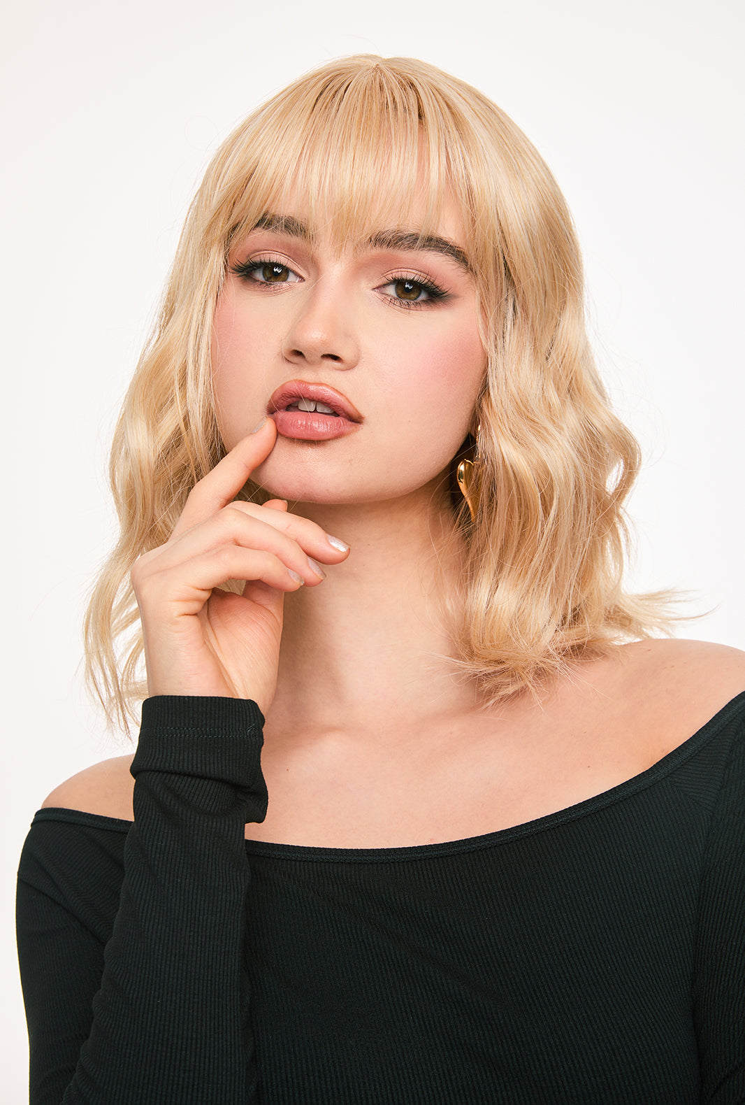 Gleam | Stylish Blonde Bob Synthetic Wig with Bangs - Ailsa's Wigs